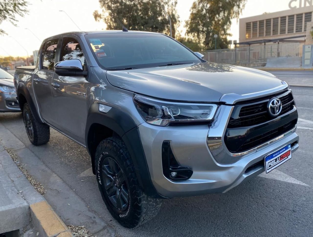 Toyota Hilux Usada Financiado en San Juan, deRuedas