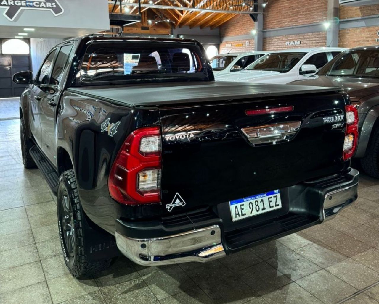 Toyota Hilux Usada Financiado en San Juan, deRuedas