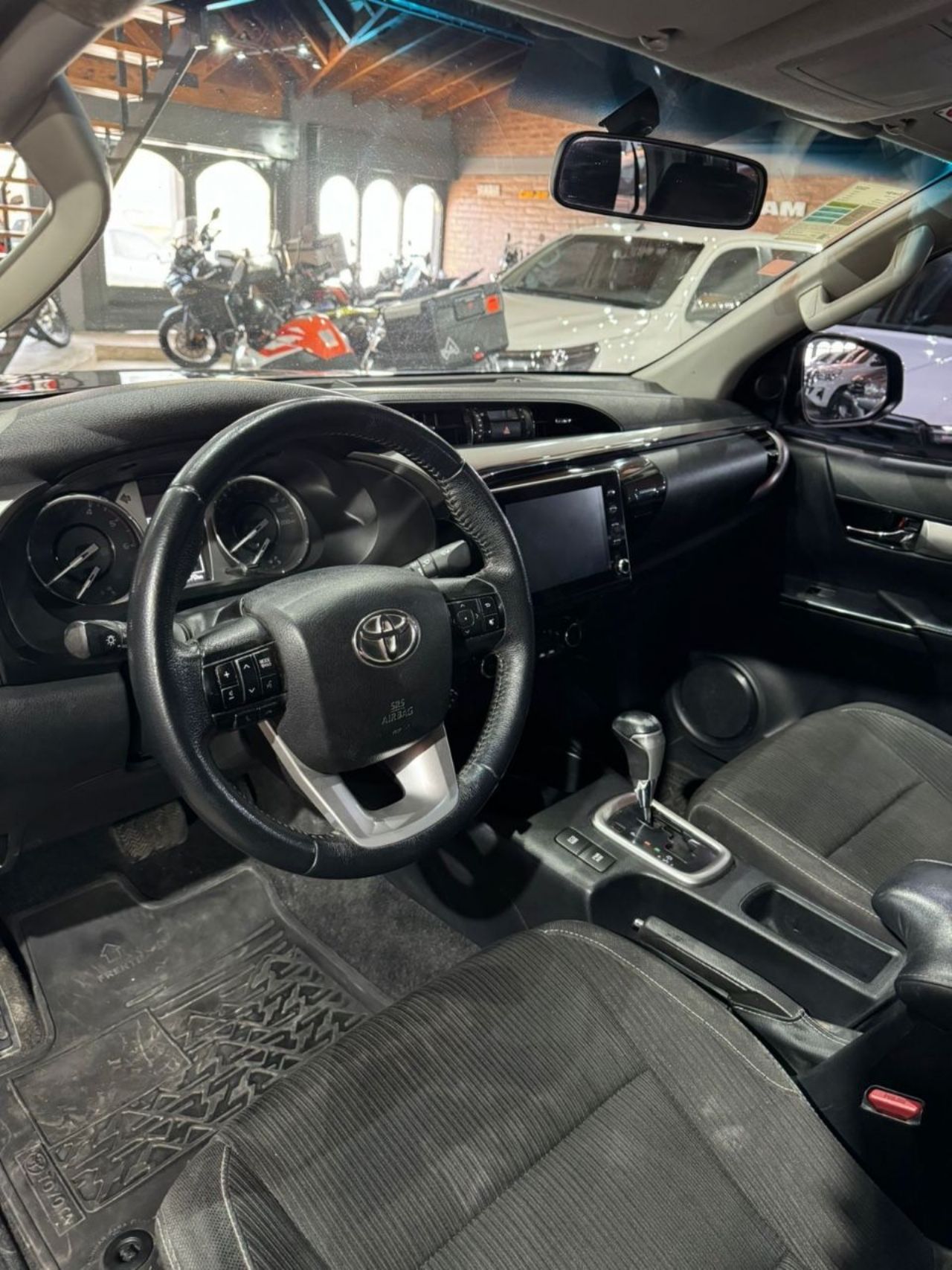 Toyota Hilux Usada Financiado en San Juan, deRuedas