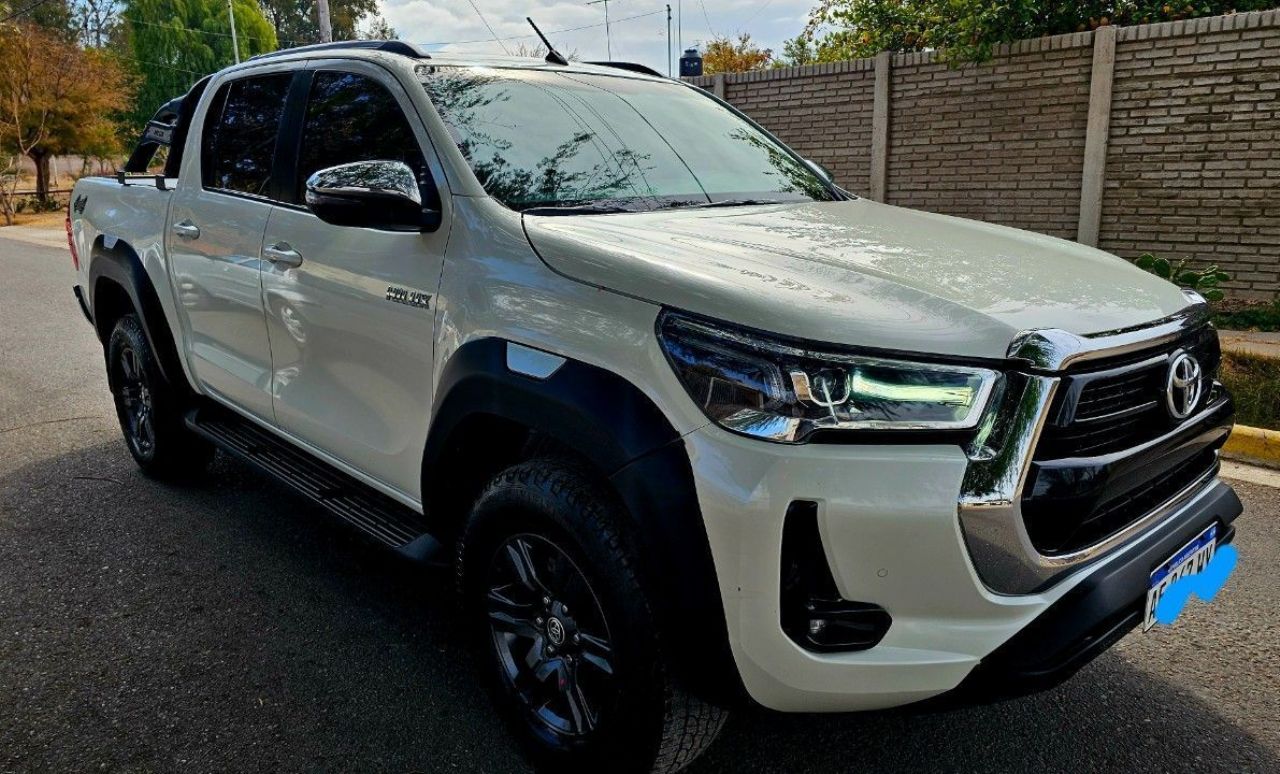 Toyota Hilux Usada en Mendoza, deRuedas
