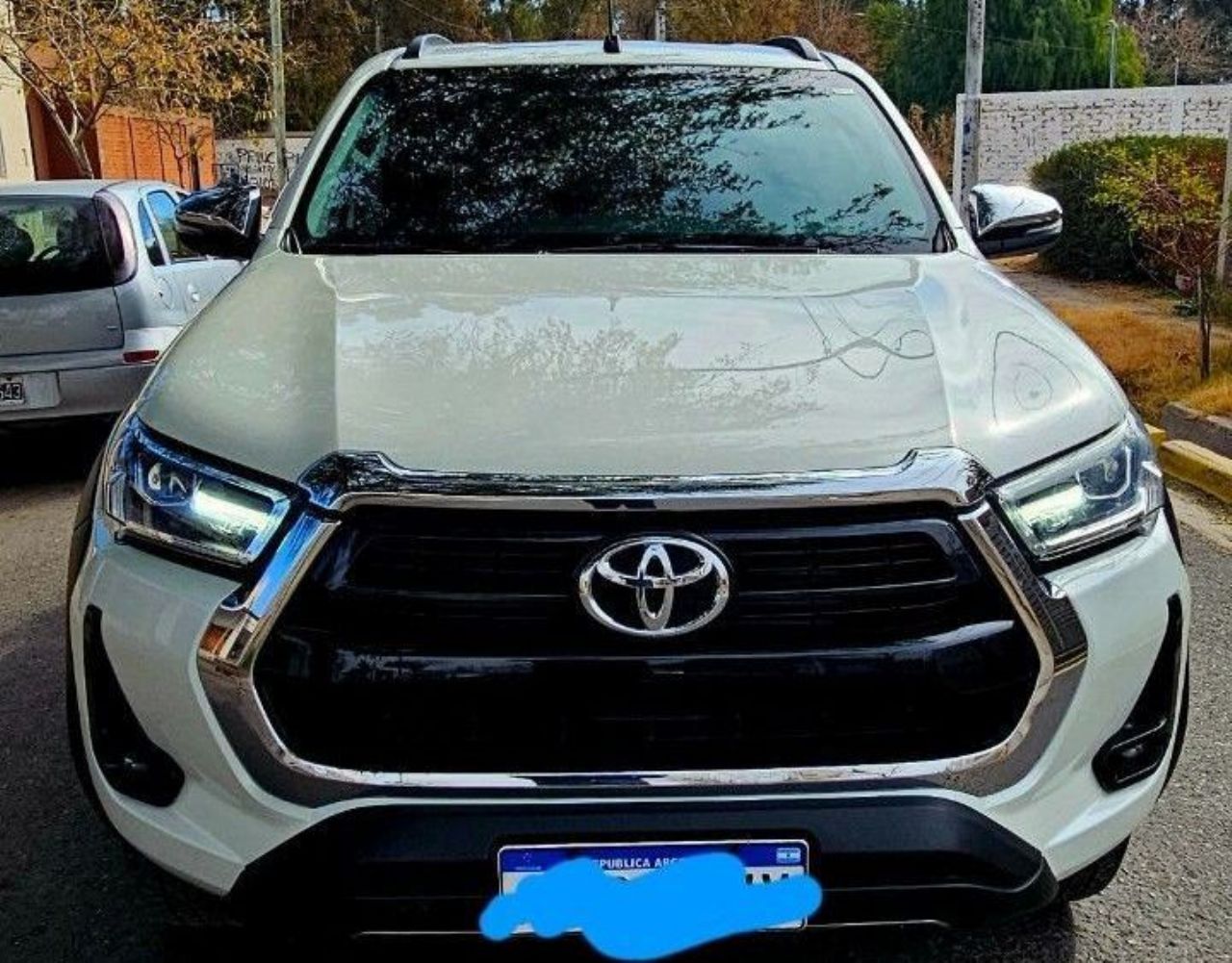 Toyota Hilux Usada en Mendoza, deRuedas