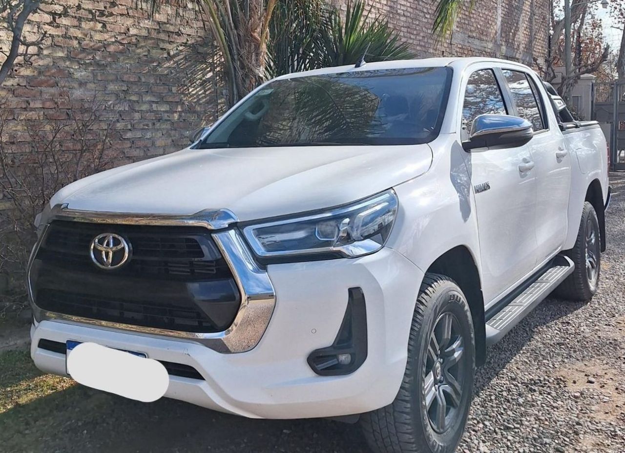 Toyota Hilux Usada en Mendoza, deRuedas