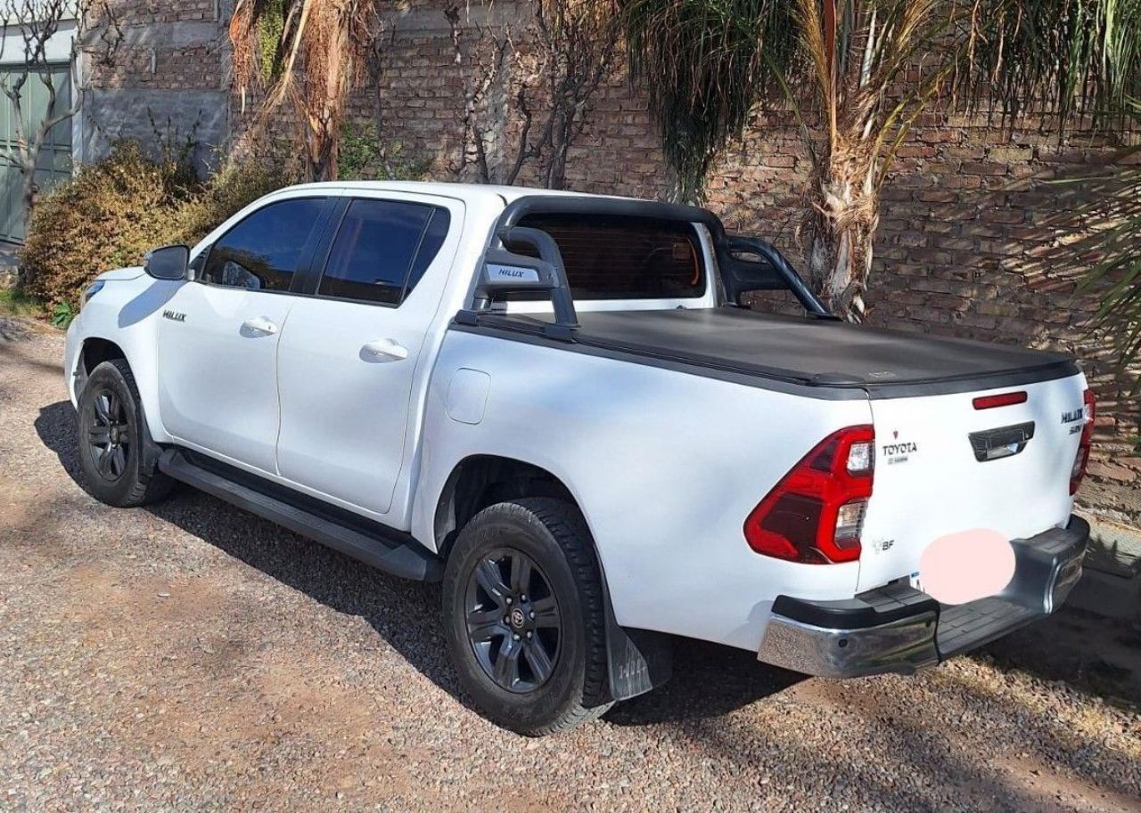 Toyota Hilux Usada en Mendoza, deRuedas