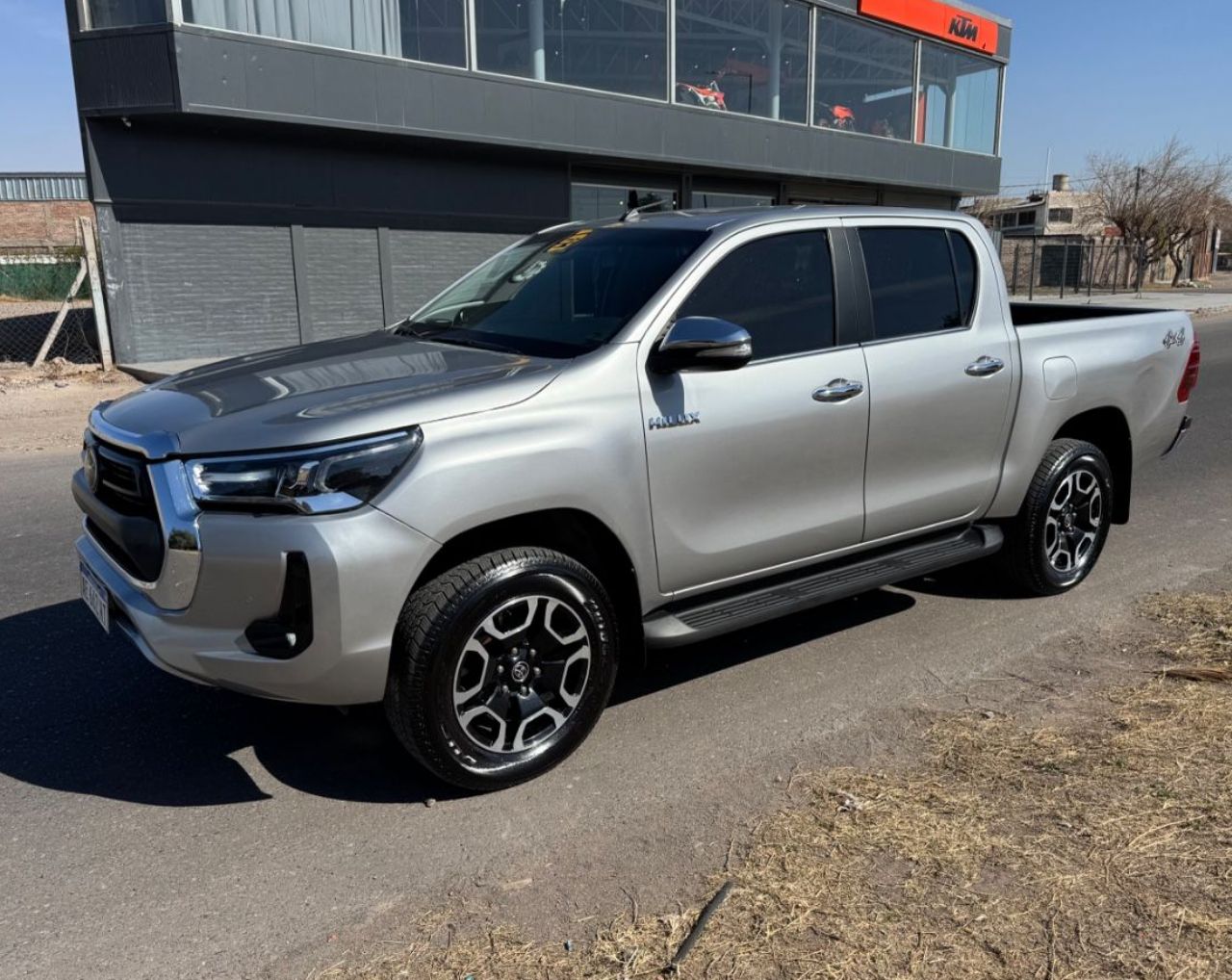 Toyota Hilux Usada Financiado en San Juan, deRuedas