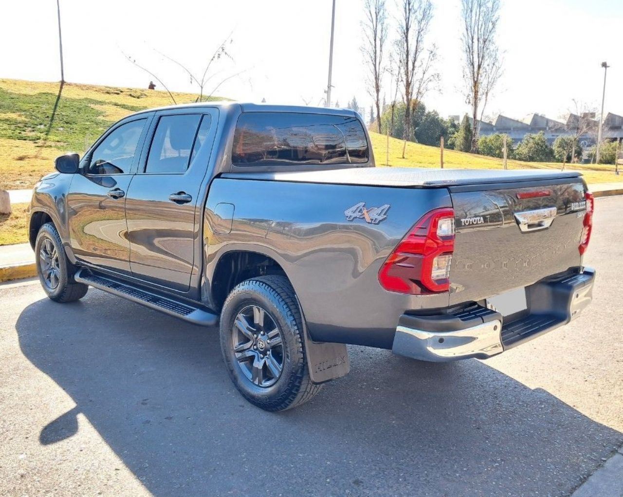 Toyota Hilux Usada Financiado en Mendoza, deRuedas