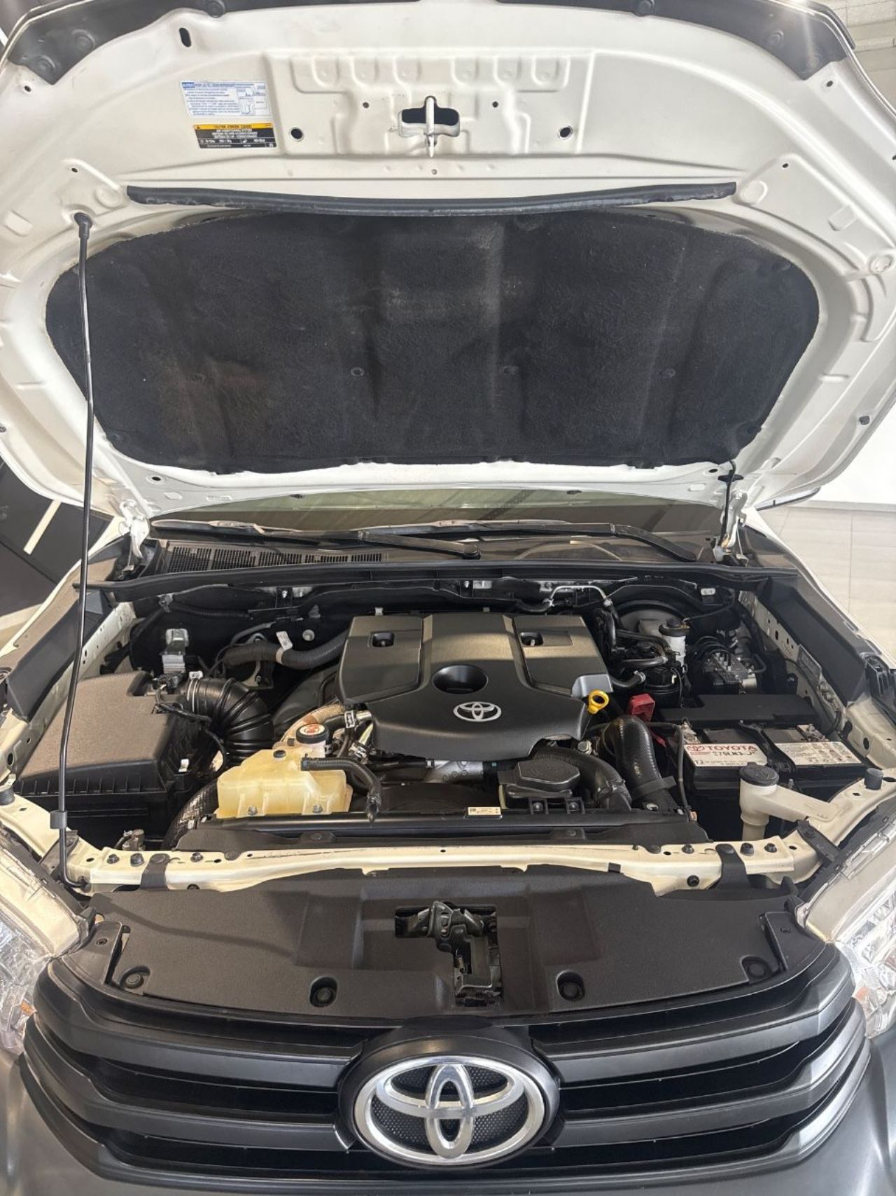 Toyota Hilux Usada Financiado en Mendoza, deRuedas