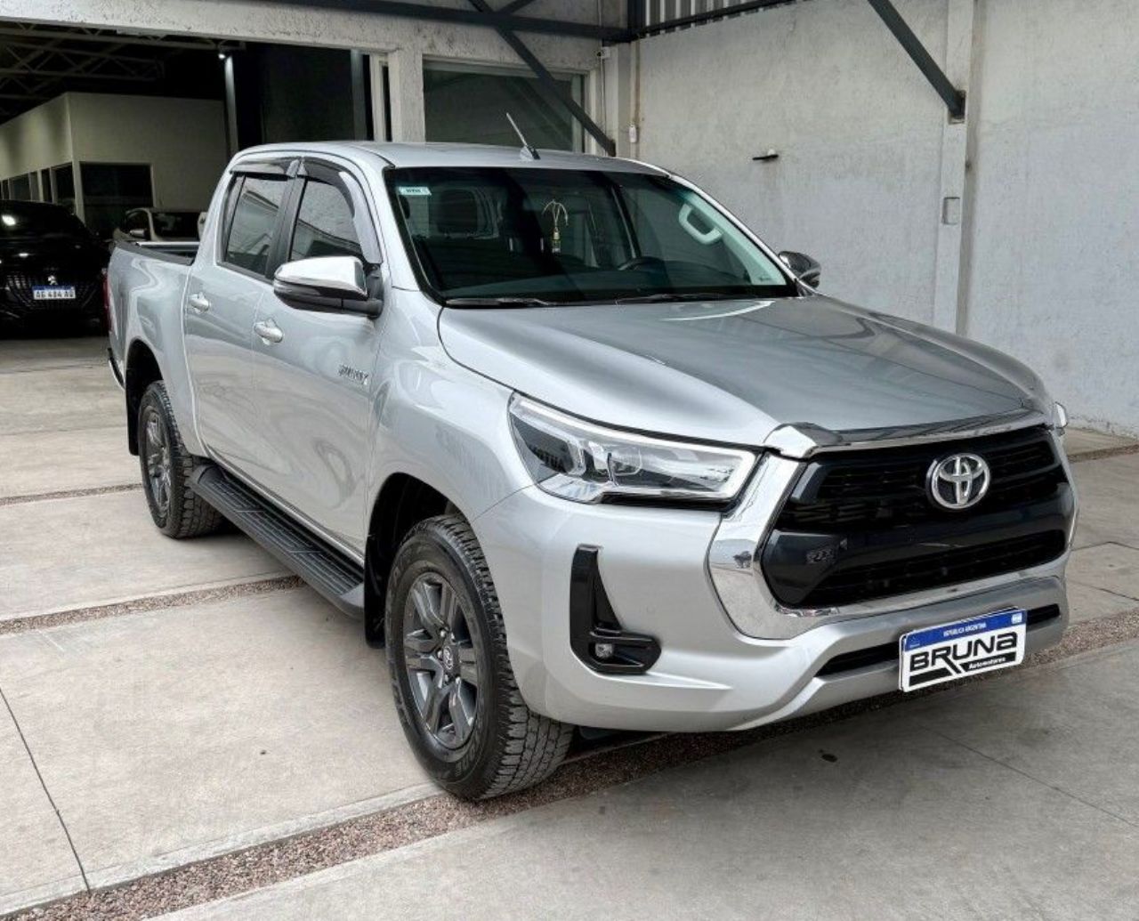 Toyota Hilux Usada Financiado en Mendoza, deRuedas