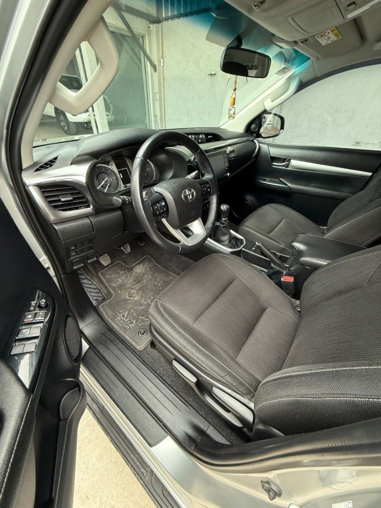 Toyota Hilux Usada Financiado en Mendoza, deRuedas