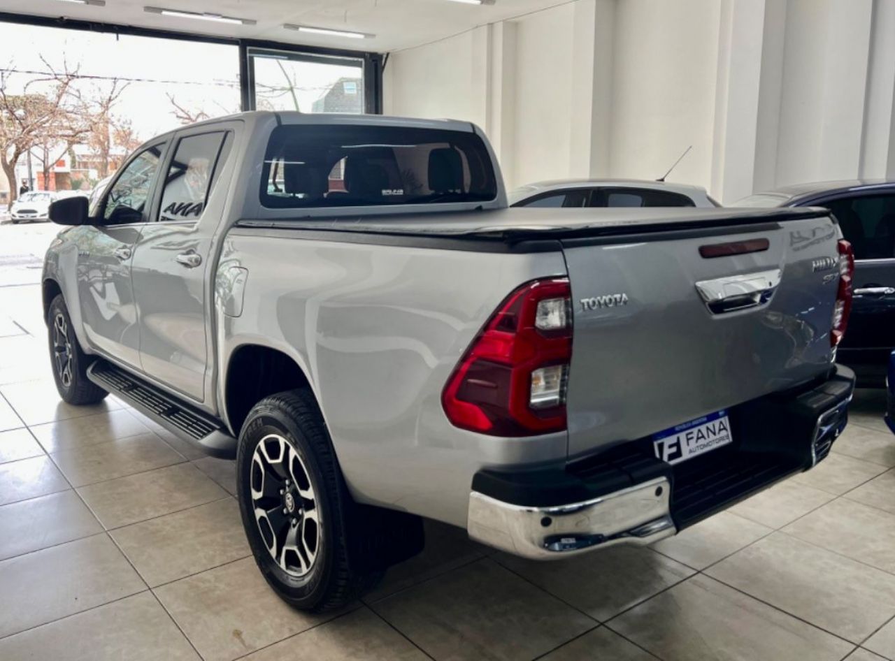 Toyota Hilux Usada Financiado en Mendoza, deRuedas