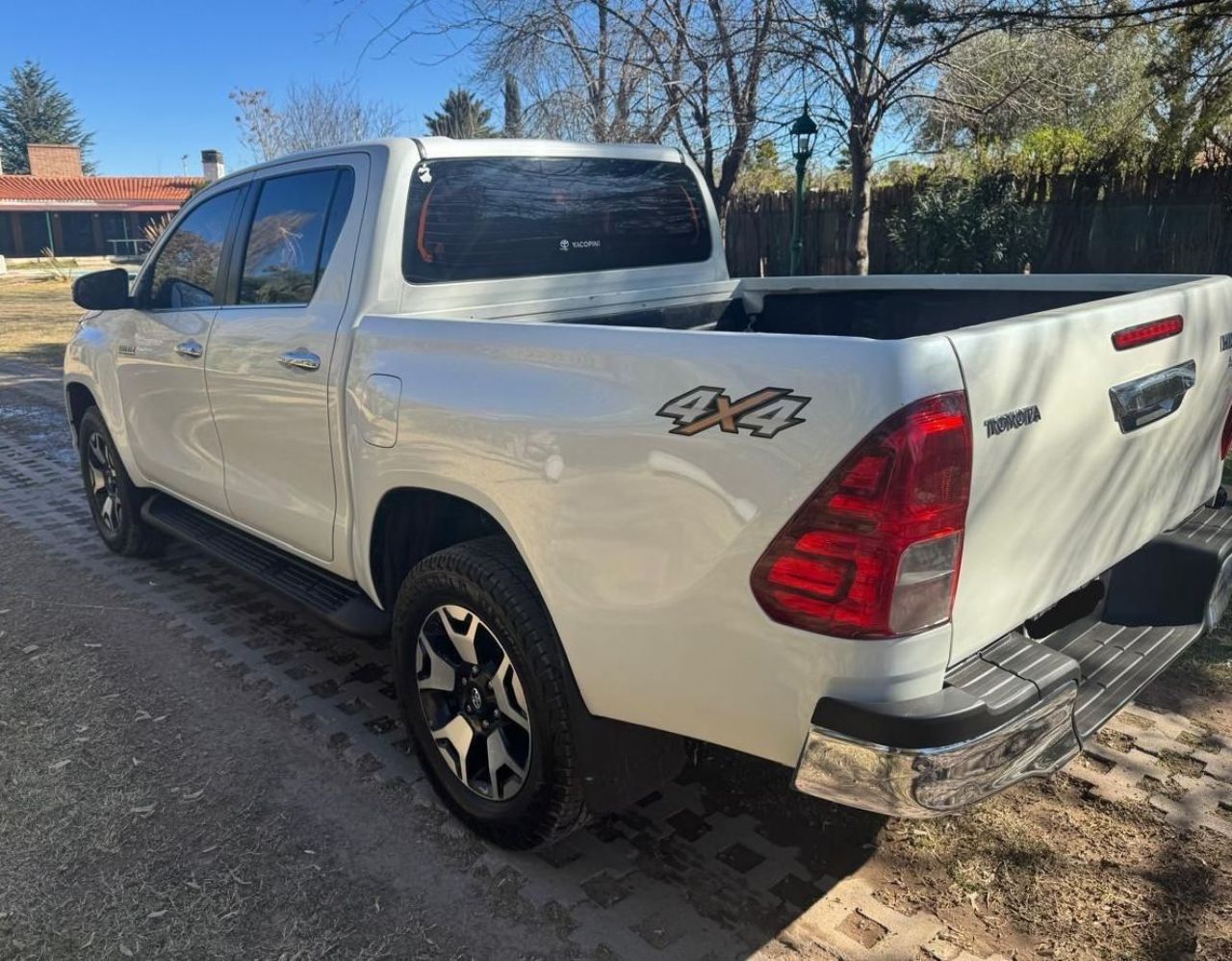Toyota Hilux Usada en Mendoza, deRuedas