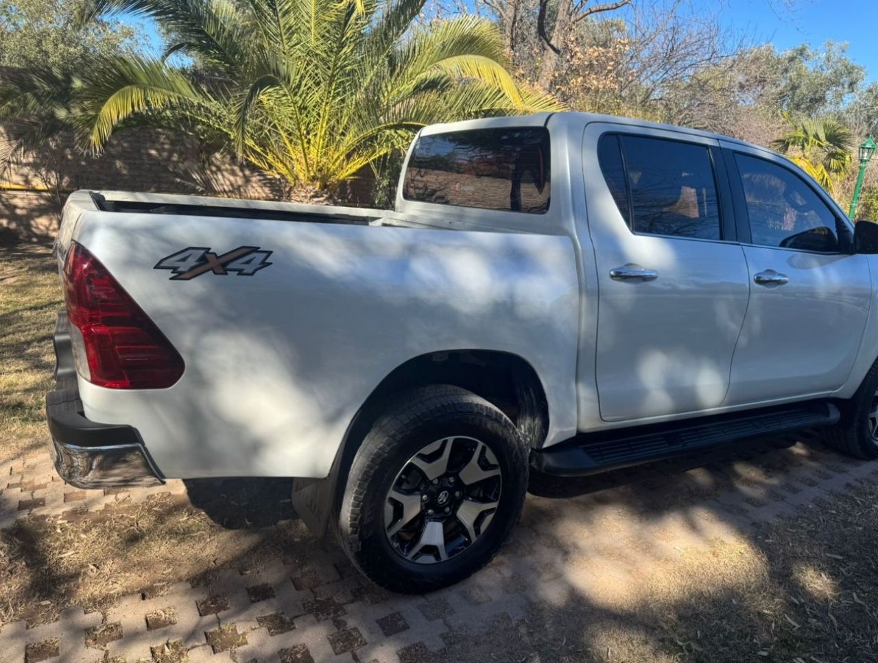 Toyota Hilux Usada en Mendoza, deRuedas