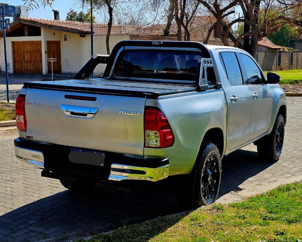 Toyota Hilux Usada en Mendoza, deRuedas