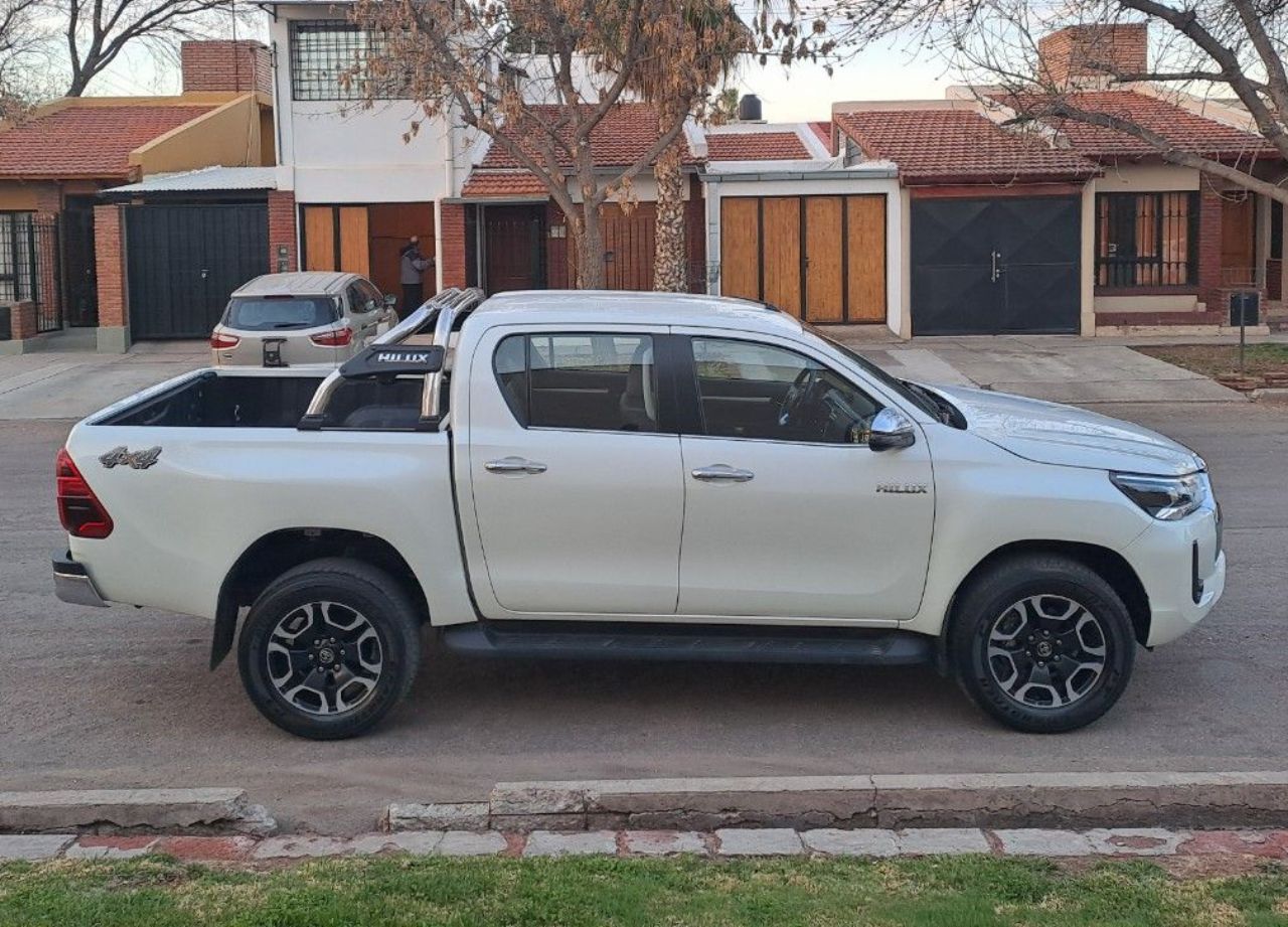 Toyota Hilux Usada en Mendoza, deRuedas