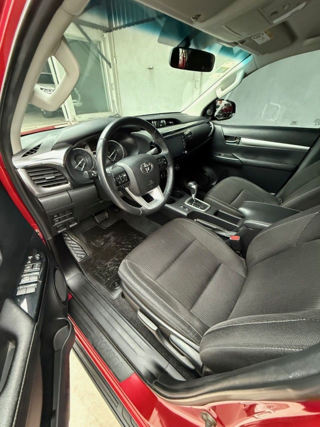 Toyota Hilux Usada Financiado en Mendoza, deRuedas