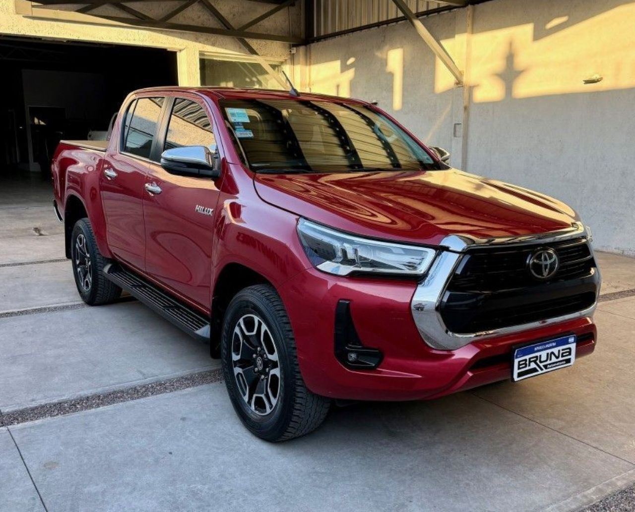 Toyota Hilux Usada Financiado en Mendoza, deRuedas