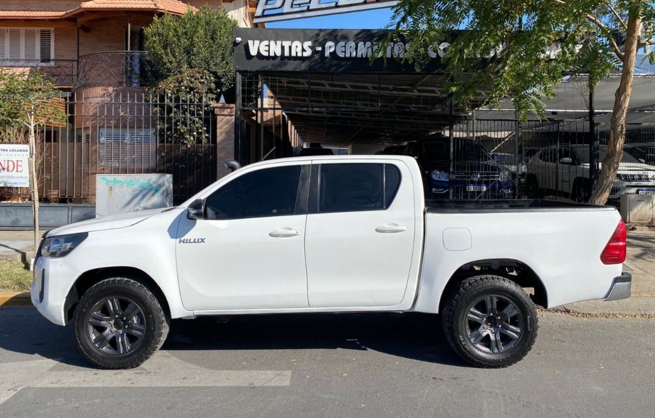 Toyota Hilux Usada Financiado en San Juan, deRuedas