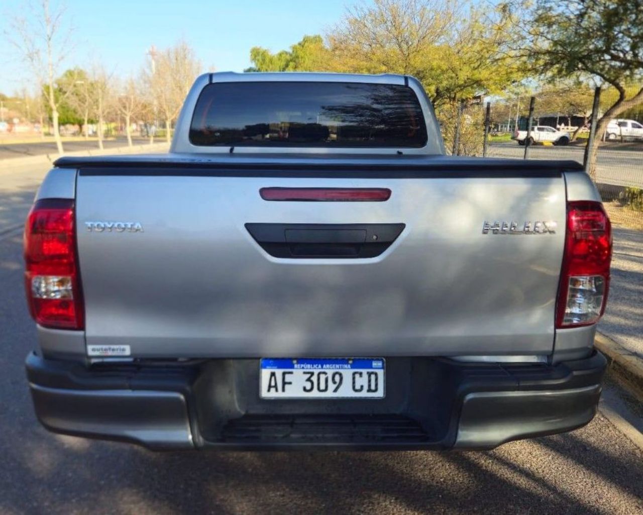 Toyota Hilux Usada Financiado en Mendoza, deRuedas