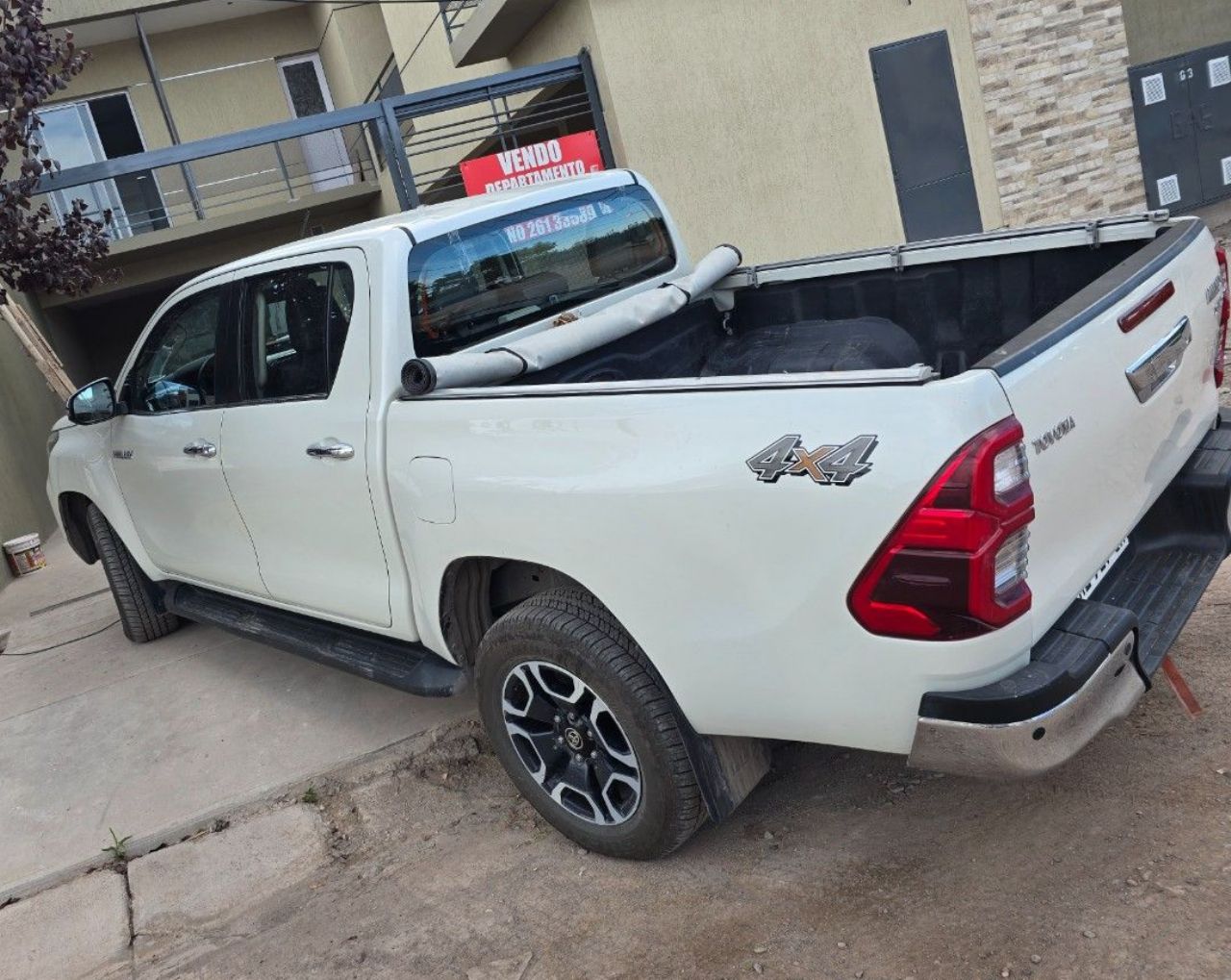 Toyota Hilux Usada en Mendoza, deRuedas