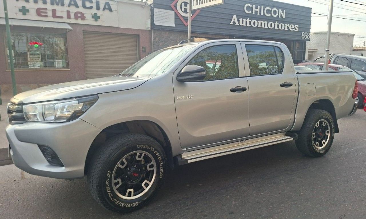 Toyota Hilux Usada Financiado en Mendoza, deRuedas