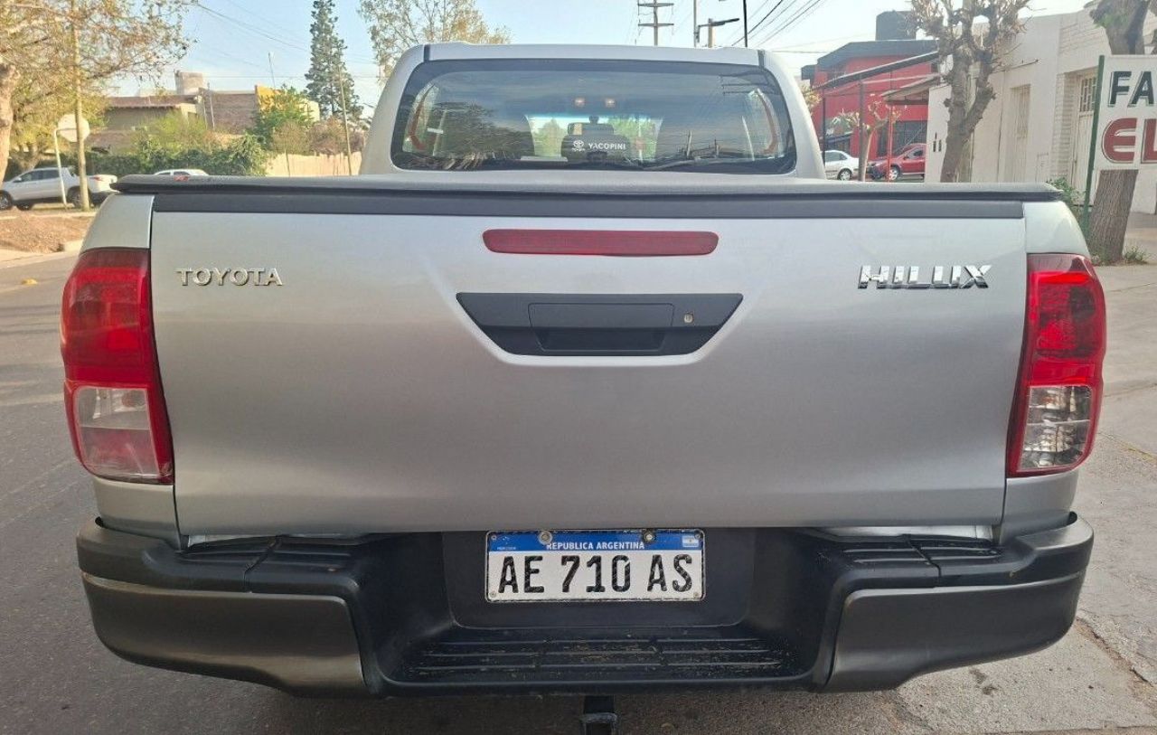 Toyota Hilux Usada Financiado en Mendoza, deRuedas