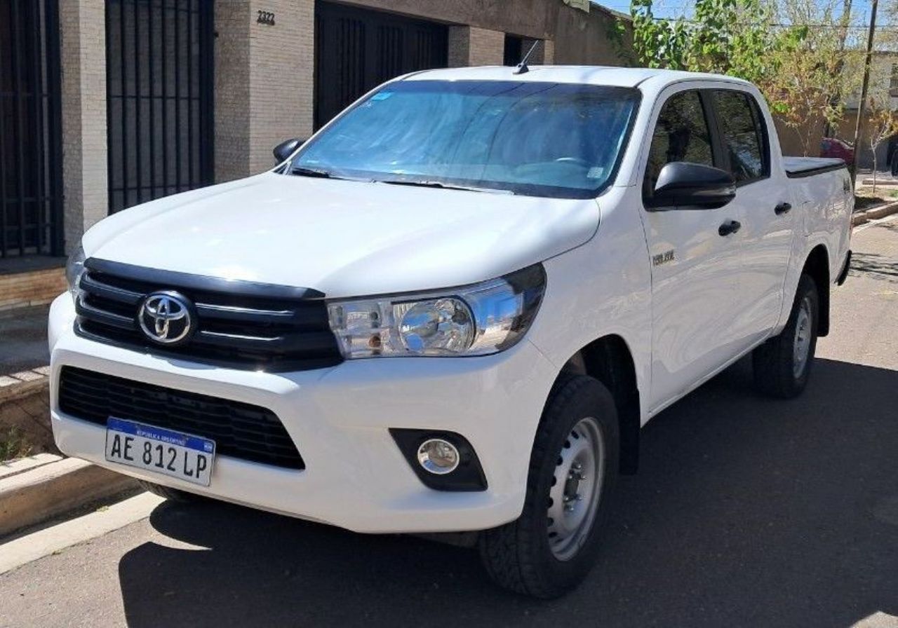 Toyota Hilux Usada en Mendoza, deRuedas