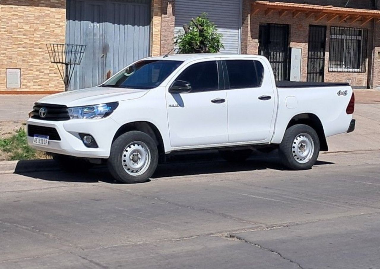 Toyota Hilux Usada en Mendoza, deRuedas