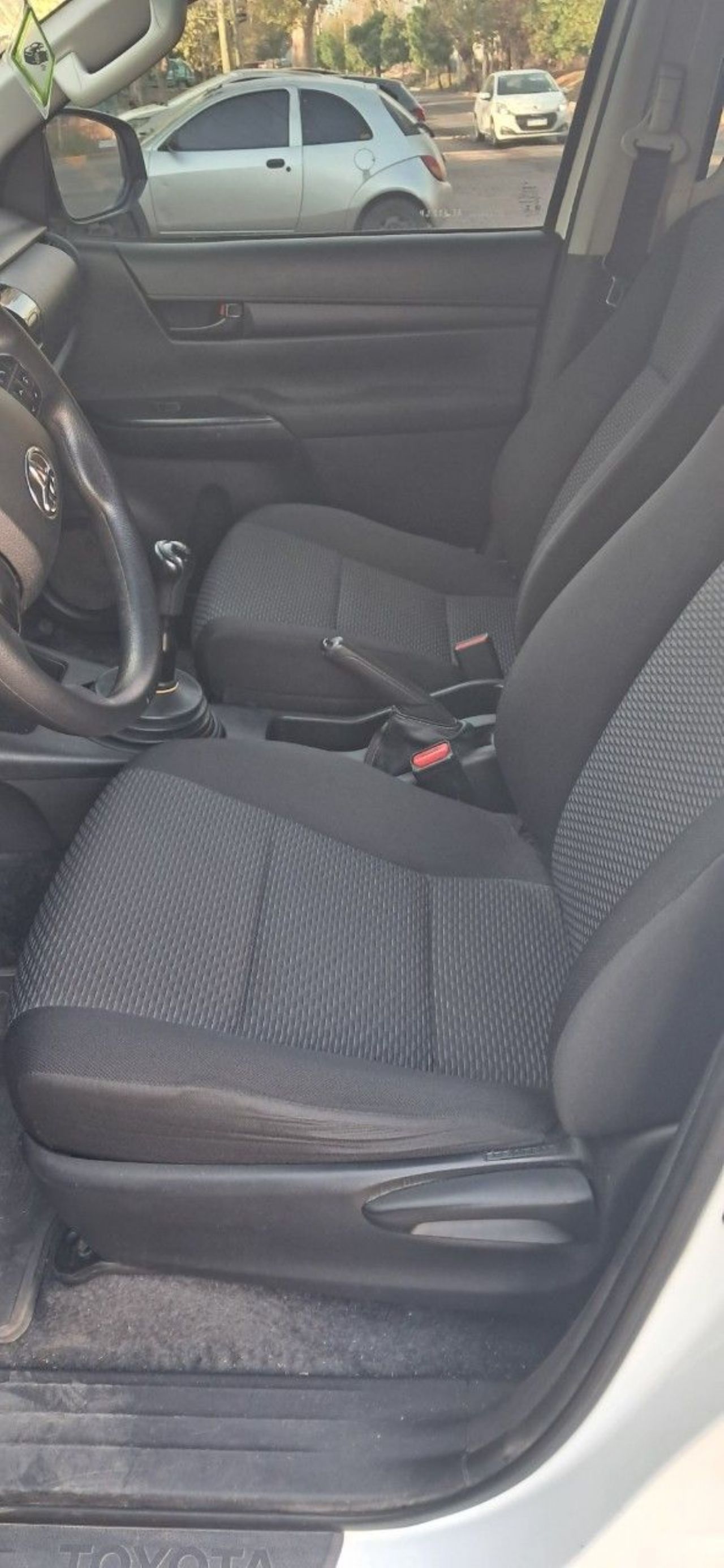 Toyota Hilux Usada en Mendoza, deRuedas