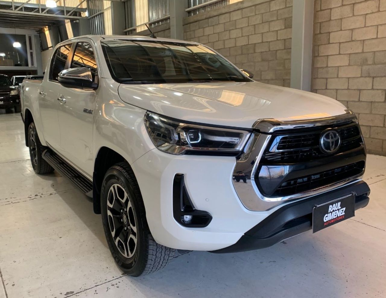 Toyota Hilux Usada Financiado en Mendoza, deRuedas