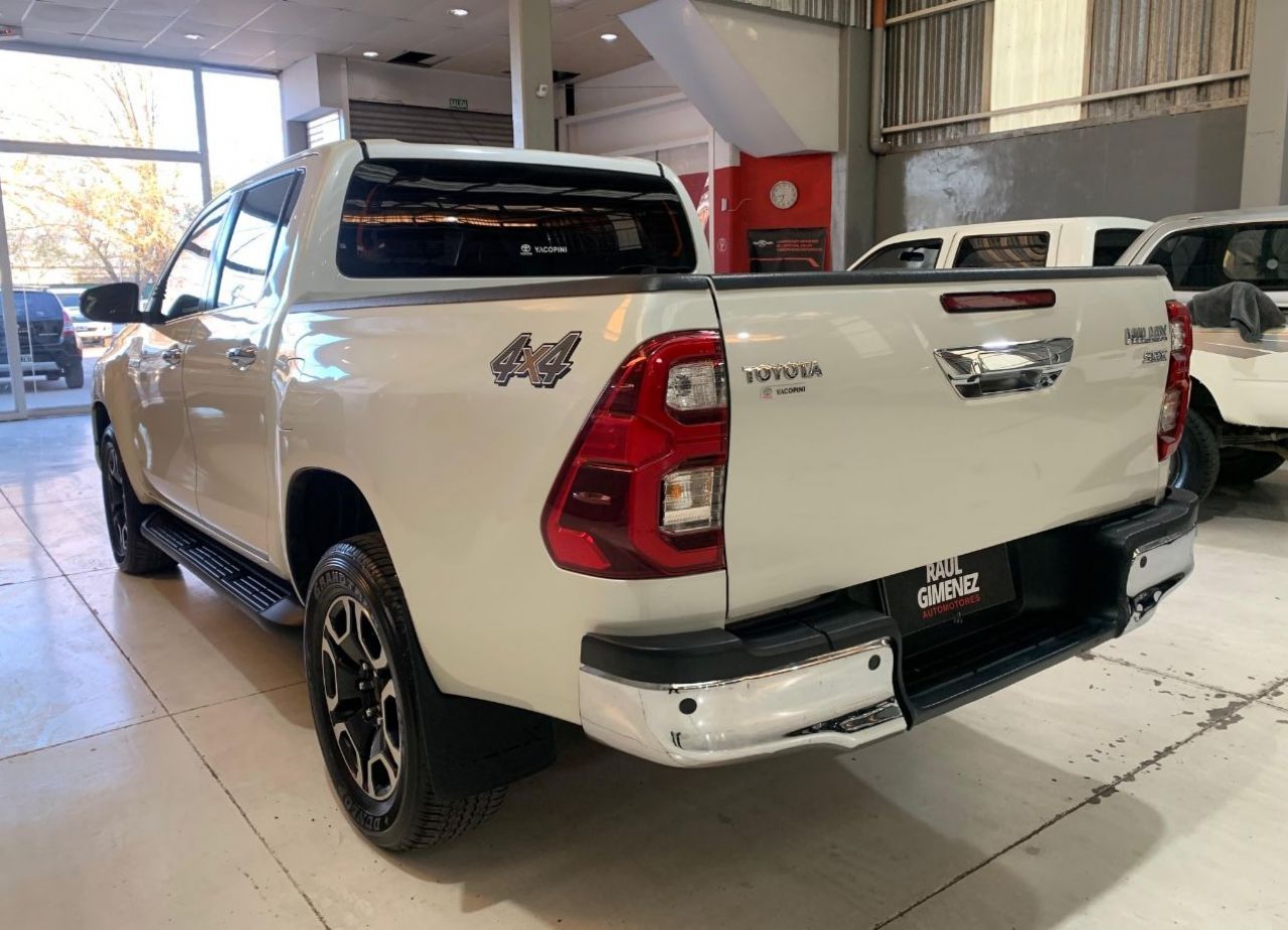 Toyota Hilux Usada Financiado en Mendoza, deRuedas