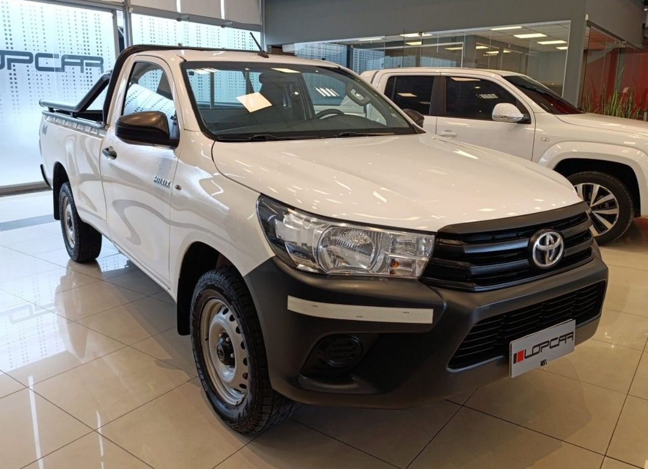 Toyota Hilux Usada Financiado en Córdoba, deRuedas