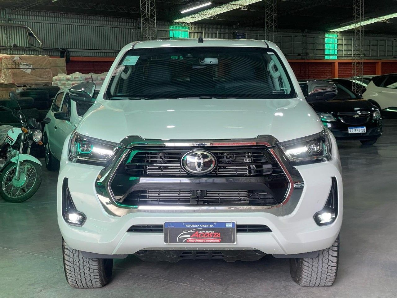 Toyota Hilux Usada en San Juan, deRuedas