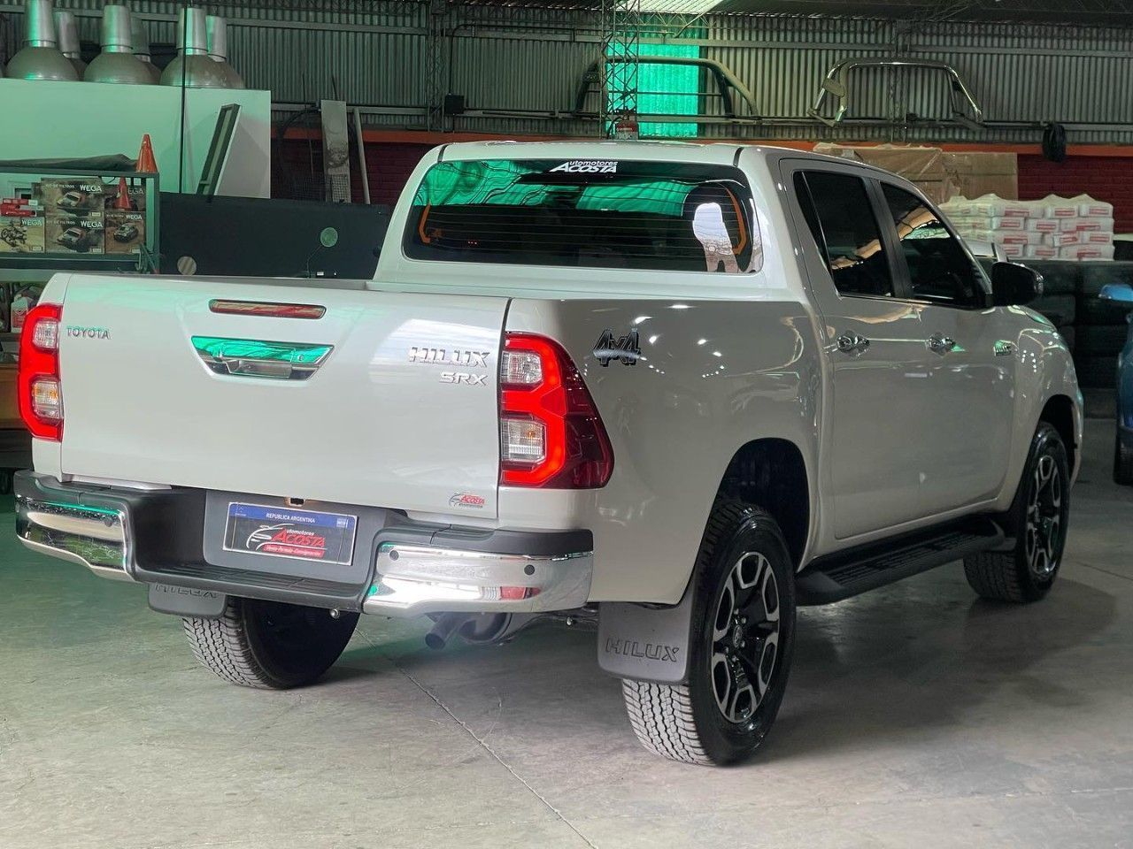 Toyota Hilux Usada en San Juan, deRuedas