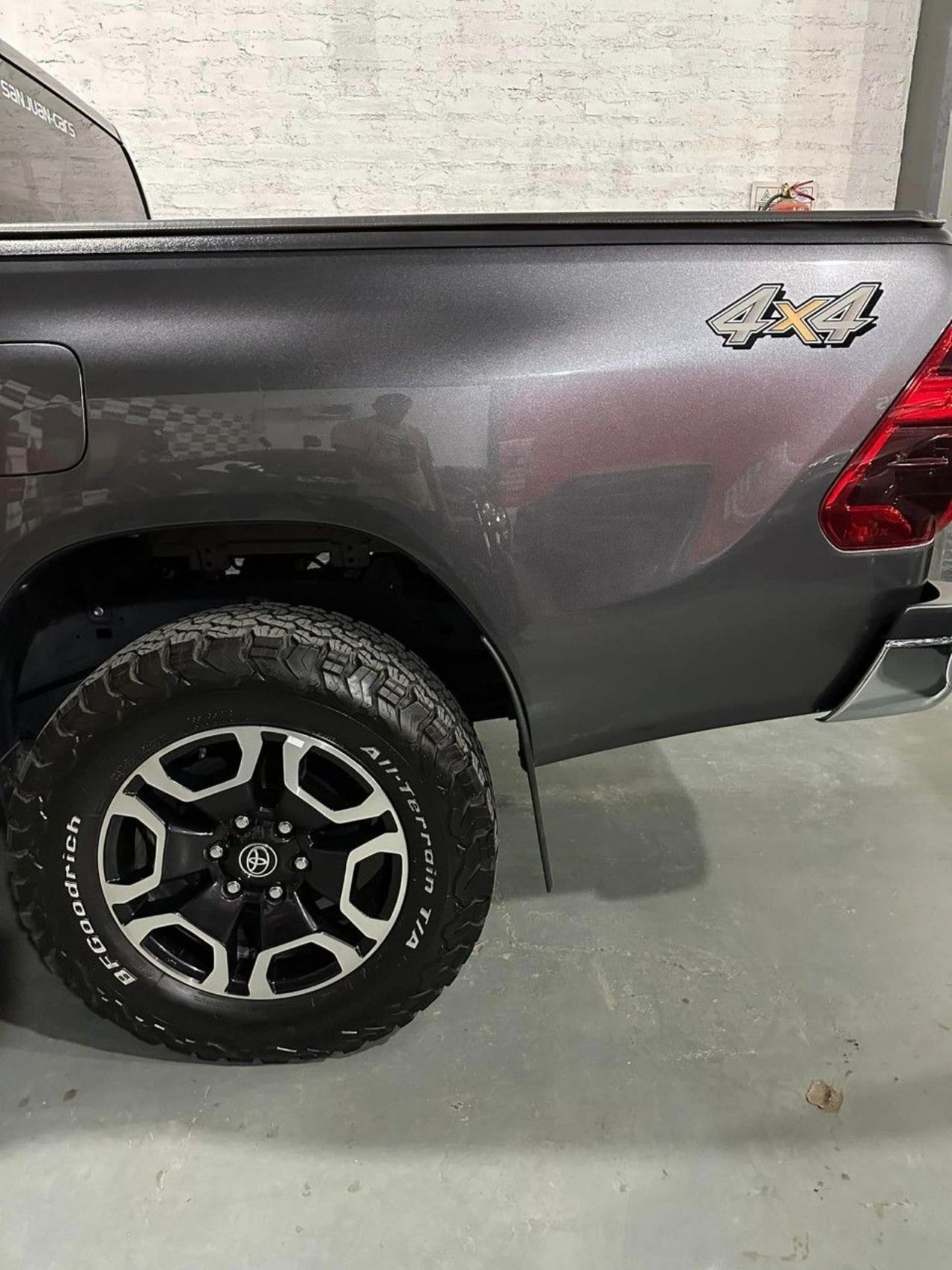 Toyota Hilux Usada en San Juan, deRuedas