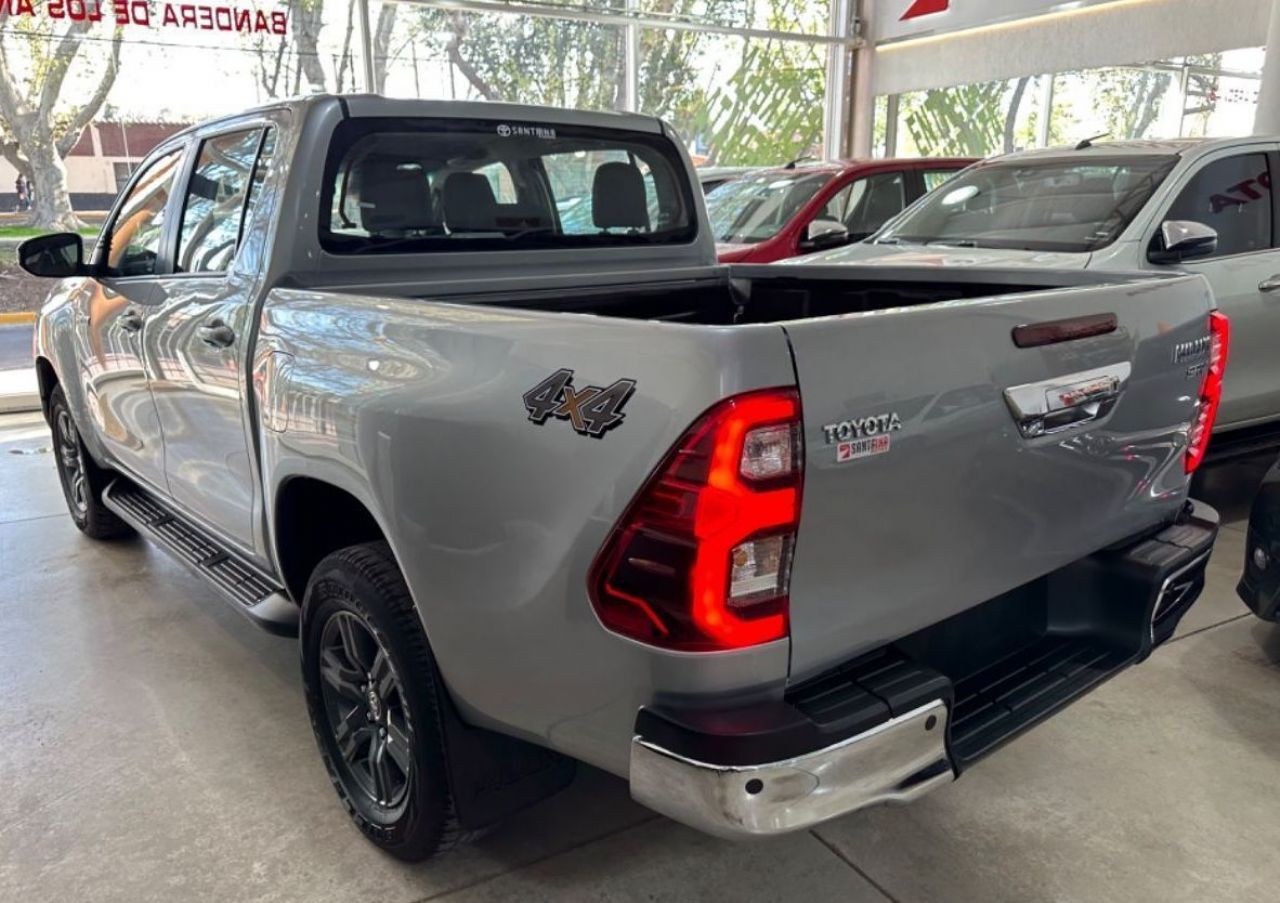 Toyota Hilux Usada en Mendoza, deRuedas