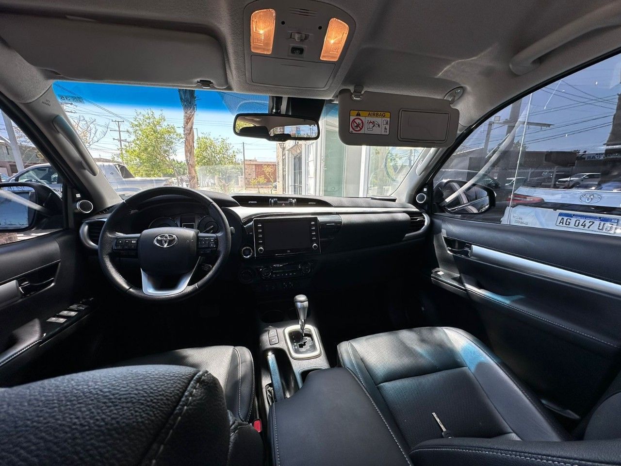 Toyota Hilux Usada en San Juan, deRuedas