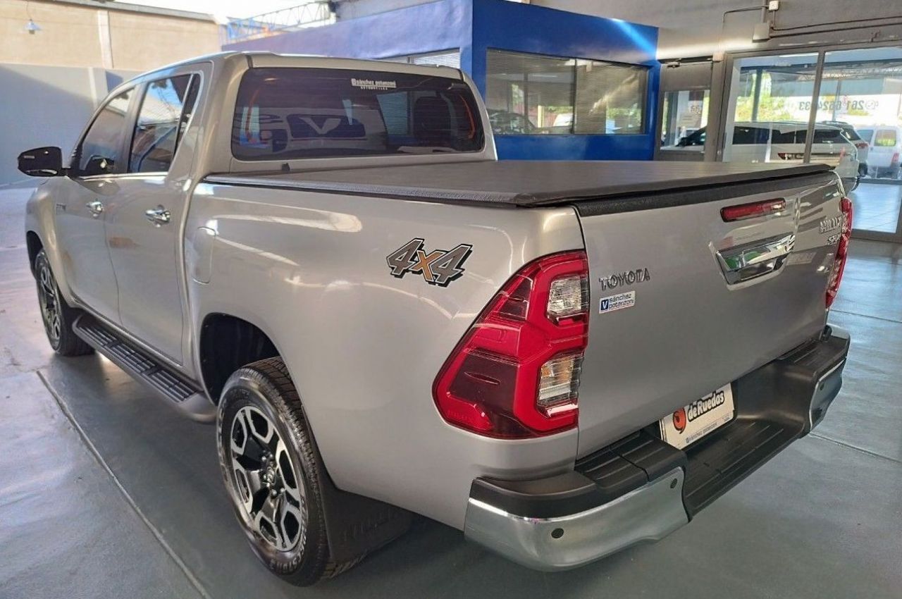 Toyota Hilux Usada en Mendoza, deRuedas