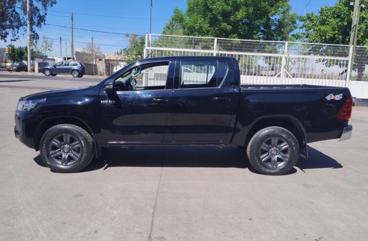 Toyota Hilux Usada en Mendoza, deRuedas