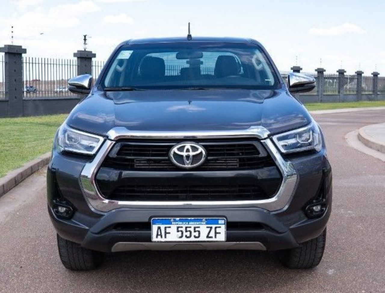 Toyota Hilux Usada en San Luis, deRuedas
