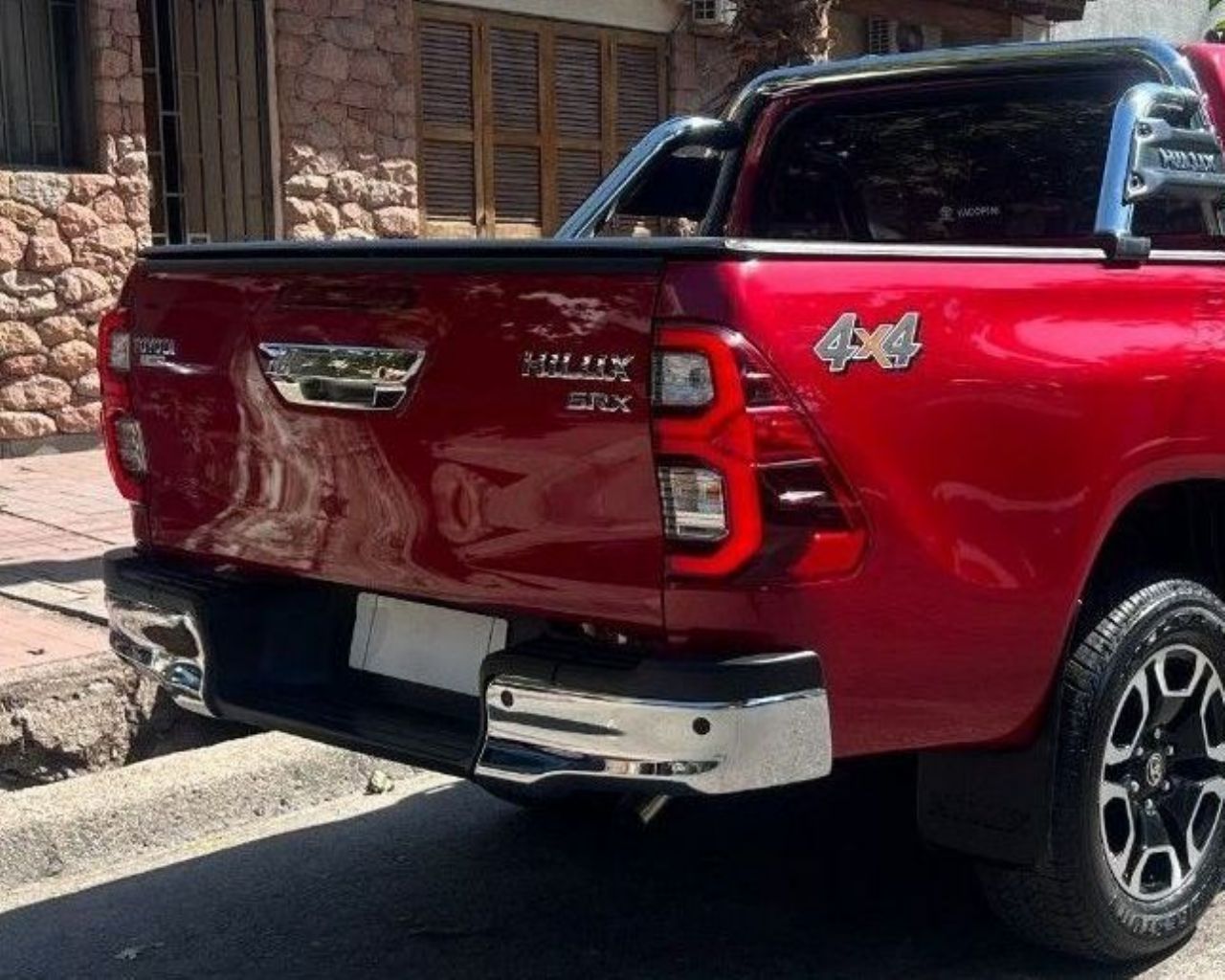 Toyota Hilux Usada Financiado en Mendoza, deRuedas