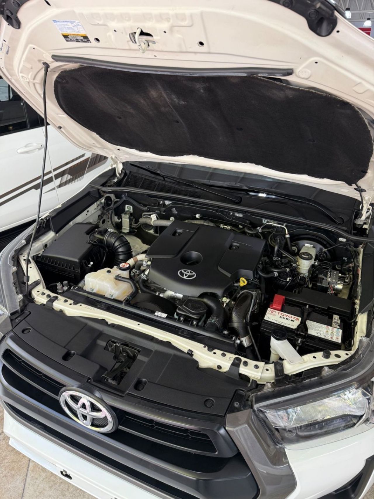 Toyota Hilux Usada Financiado en Mendoza, deRuedas