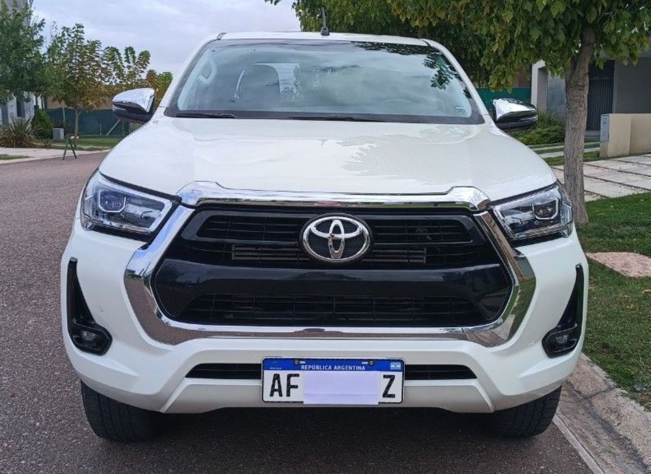 Toyota Hilux Usada en Mendoza, deRuedas
