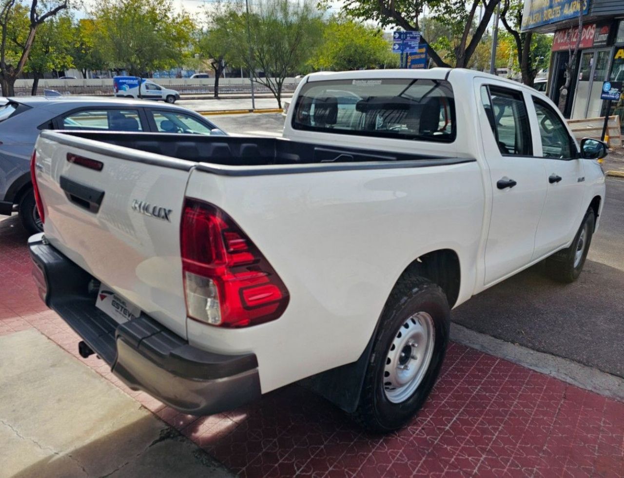 Toyota Hilux Usada Financiado en Mendoza, deRuedas