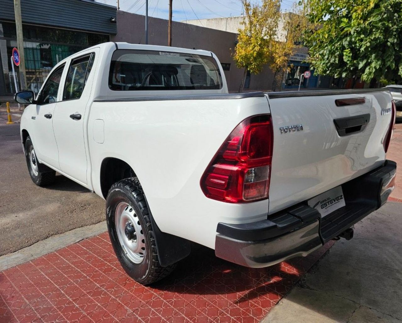 Toyota Hilux Usada Financiado en Mendoza, deRuedas