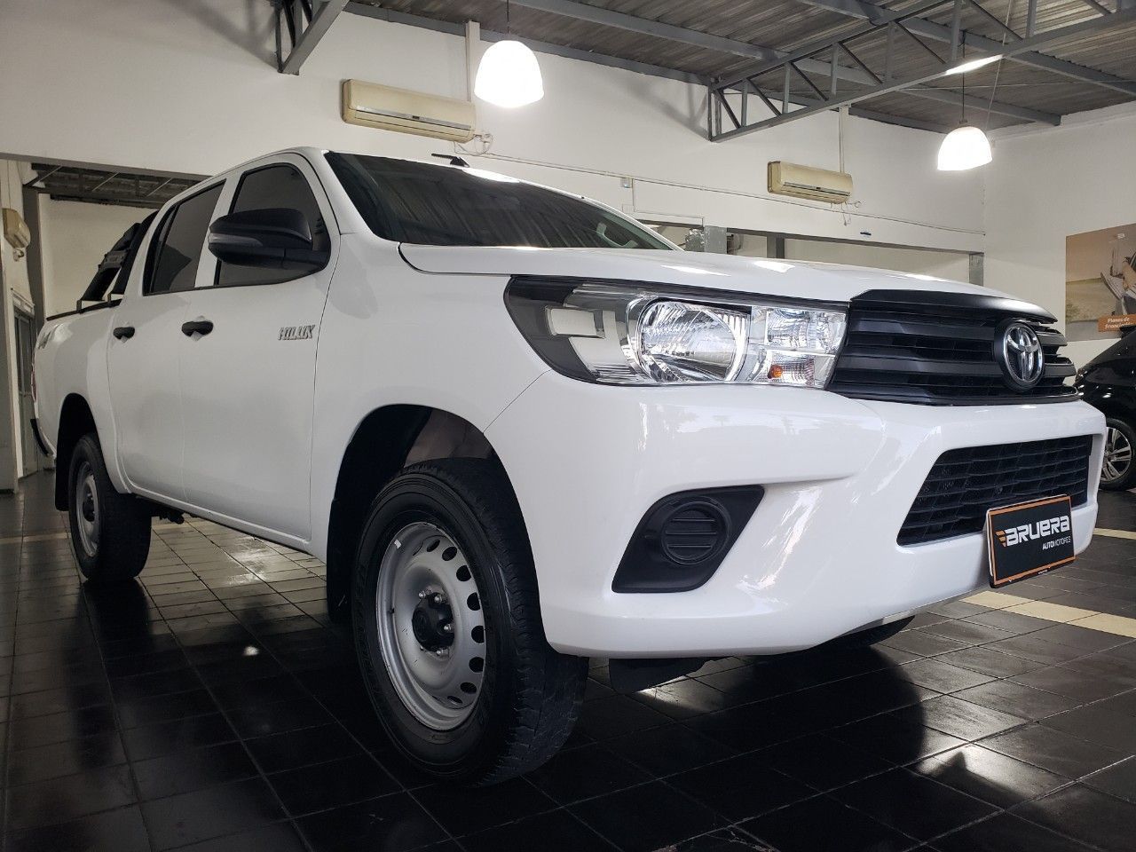 Toyota Hilux Usada Financiado en Mendoza, deRuedas