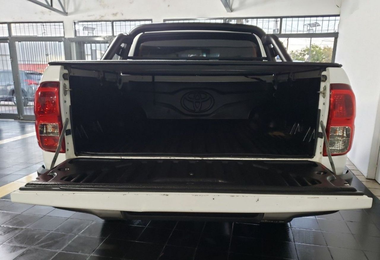 Toyota Hilux Usada Financiado en Mendoza, deRuedas