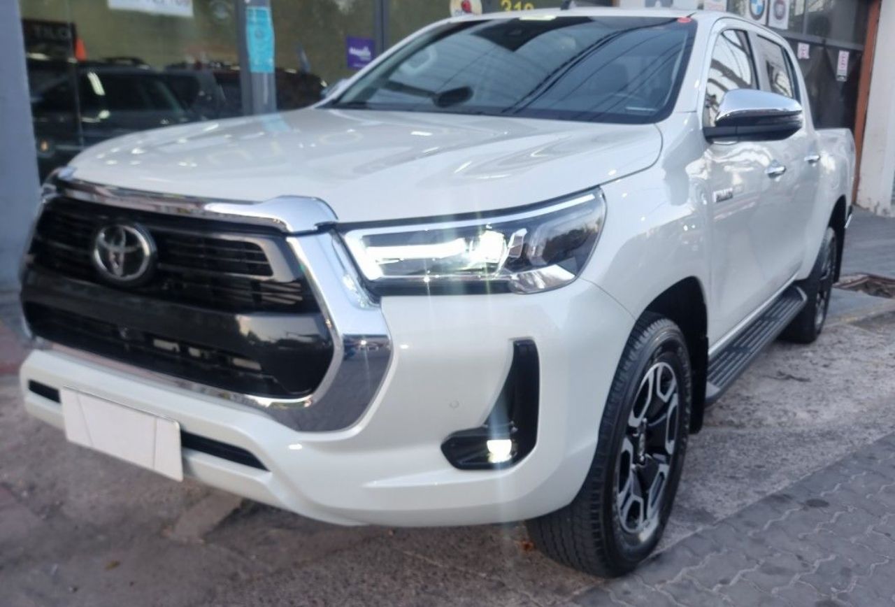 Toyota Hilux Usada Financiado en Mendoza, deRuedas