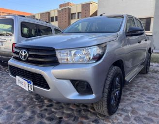 Toyota Hilux Usada en Mendoza Financiado