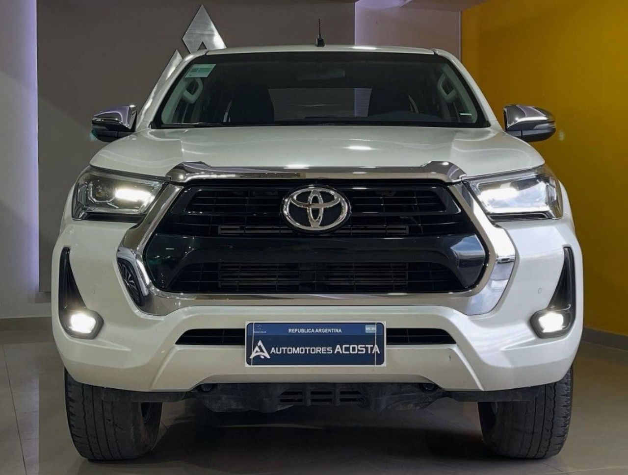 Toyota Hilux Usada Financiado en San Juan, deRuedas