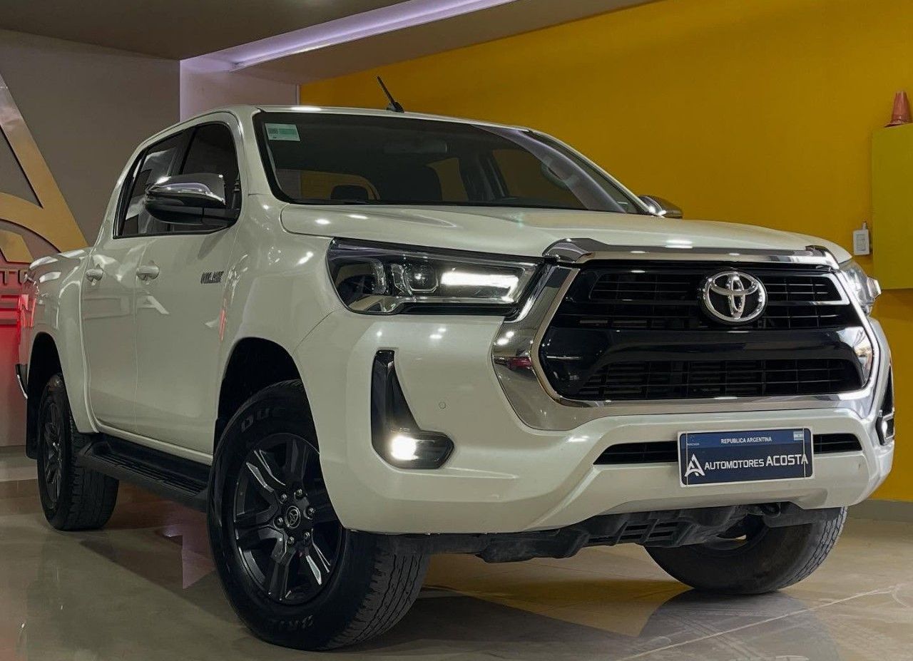 Toyota Hilux Usada Financiado en San Juan, deRuedas