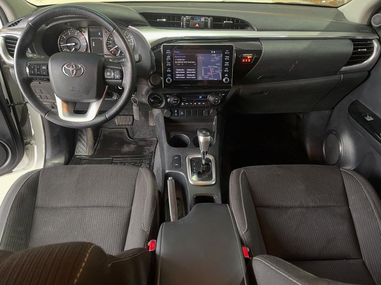 Toyota Hilux Usada Financiado en San Juan, deRuedas